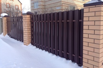 Забор из евроштакетника в шахматном порядке 30 метров фото в Жуковском