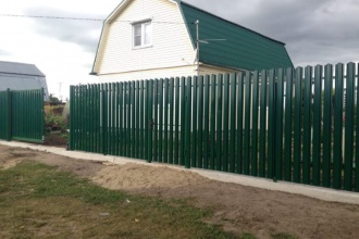Забор из евроштакетника на ленточном фундаменте 70 метров фото в Жуковском